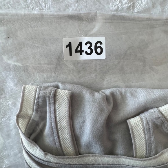 Banana Republic HiNeck Shirt Sleeveless Light Gray Tunic White Trim Viscose - Picture 13 of 13